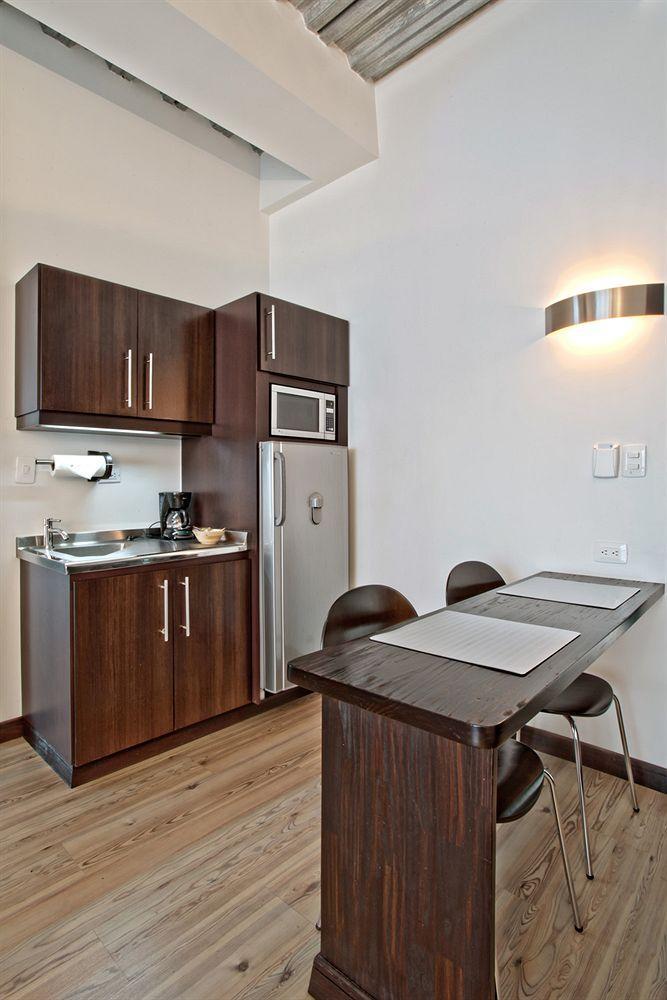 Habitat Suites Hotel بيريرا المظهر الخارجي الصورة